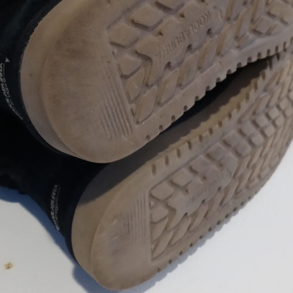 Koolaburra Ugg boots black and gray bow tie size 8